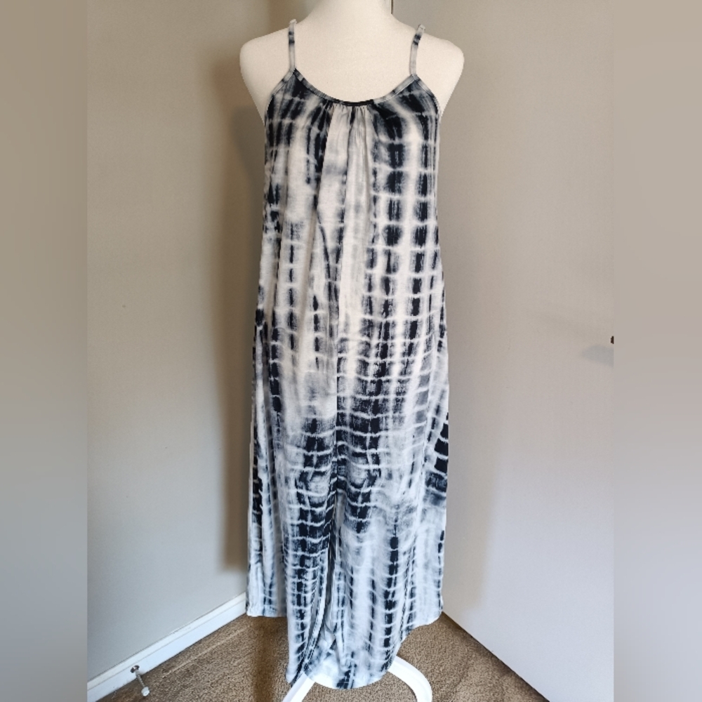 Silky-feeling Midi Print Romper, Size M/6, Black and White